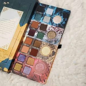 NEW LE Urban Decay Game of Thrones Palette